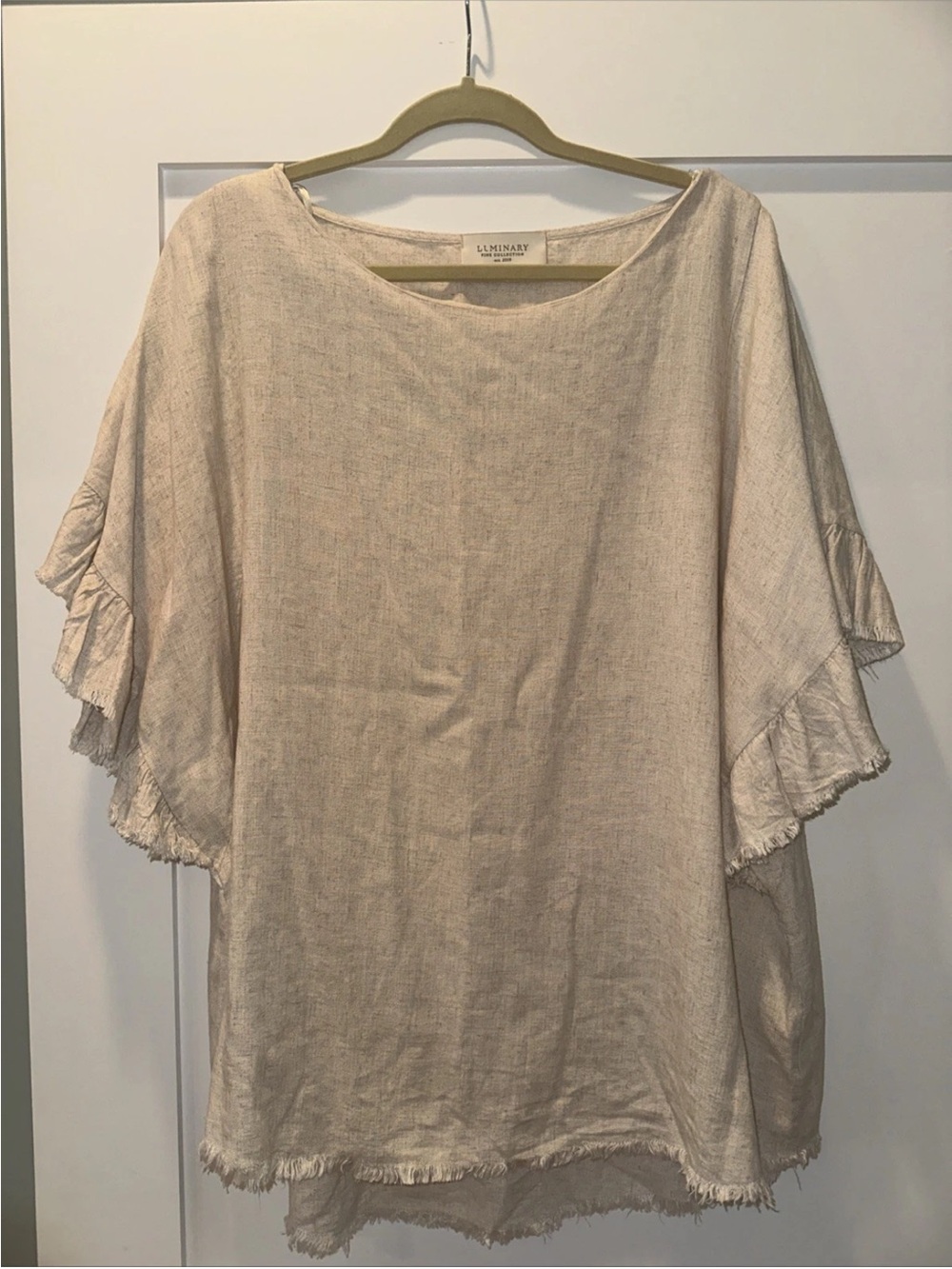 Women’s Luminary Linen Top Size M/L Linen With Raw Sleeve and Bottom Hem